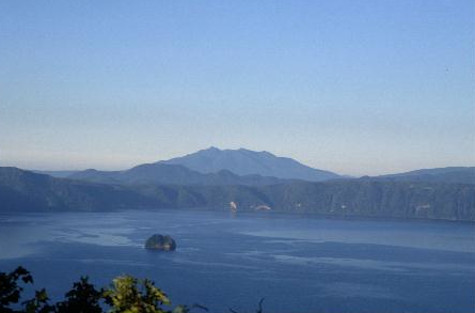 摩周湖より斜里岳